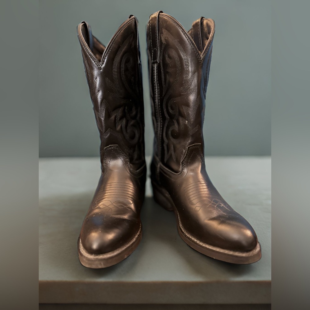 Used Cody James Cowboy Boots